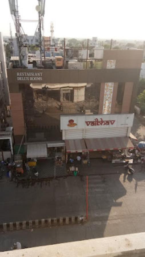 Hotel Vaibhav,Akola Ngoại thất bức ảnh