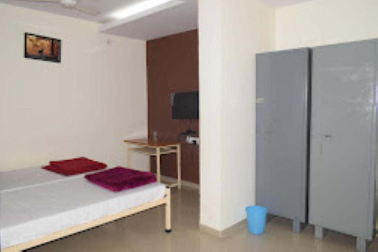 Hotel Vaibhav,Akola Ngoại thất bức ảnh