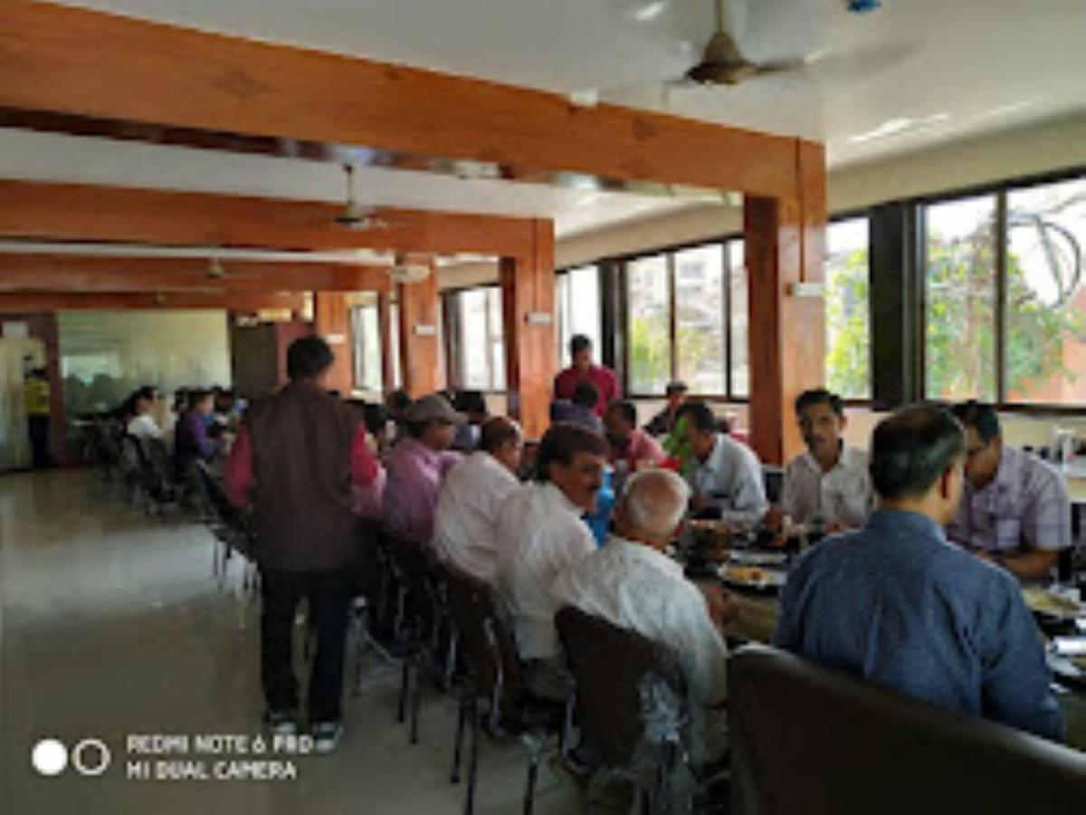 Hotel Vaibhav,Akola Ngoại thất bức ảnh